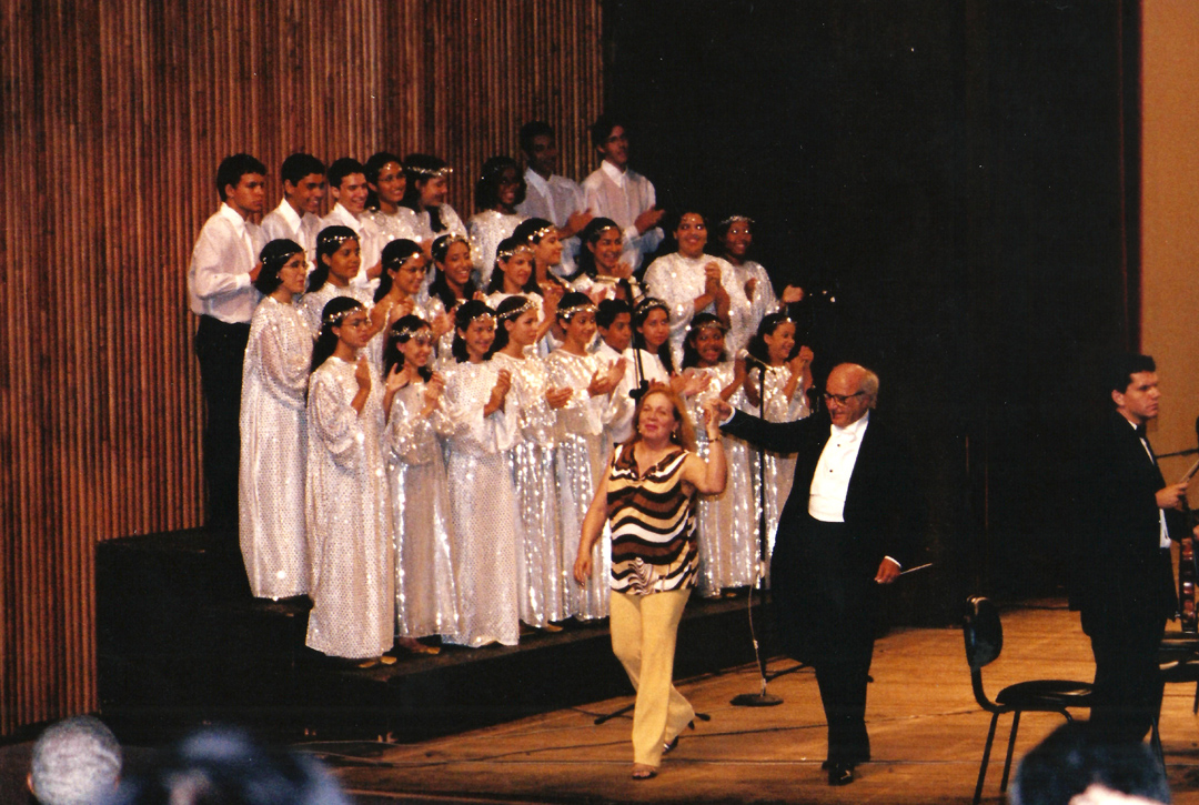 Foto01 Concerto TCA Carmen e Henrique Morelembaum